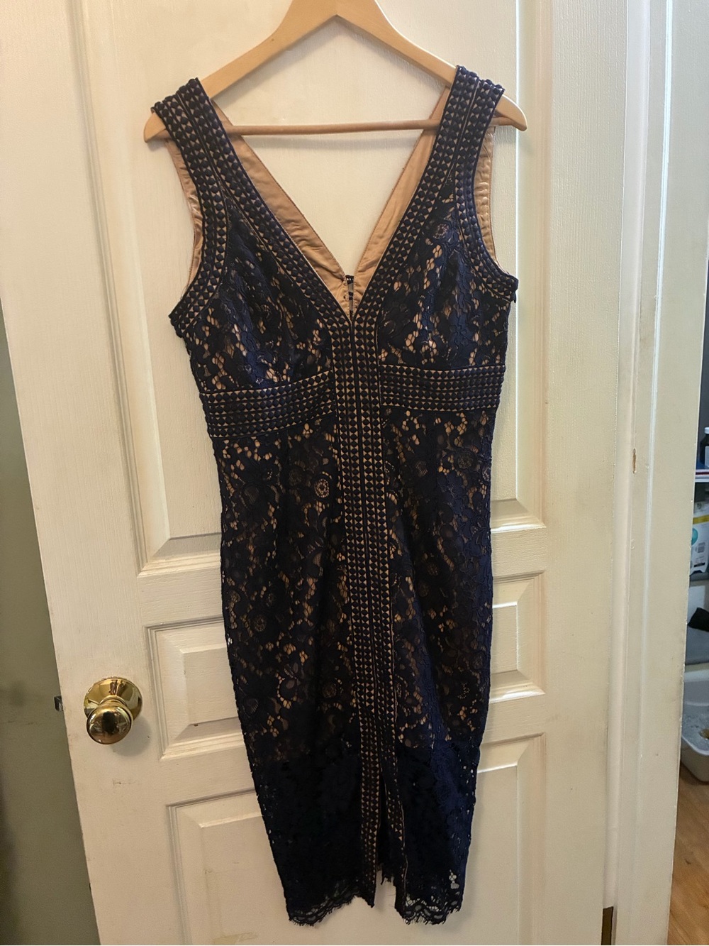 Bardot Navy Lace Midi Dress with Nude Lining.NWT Size 12